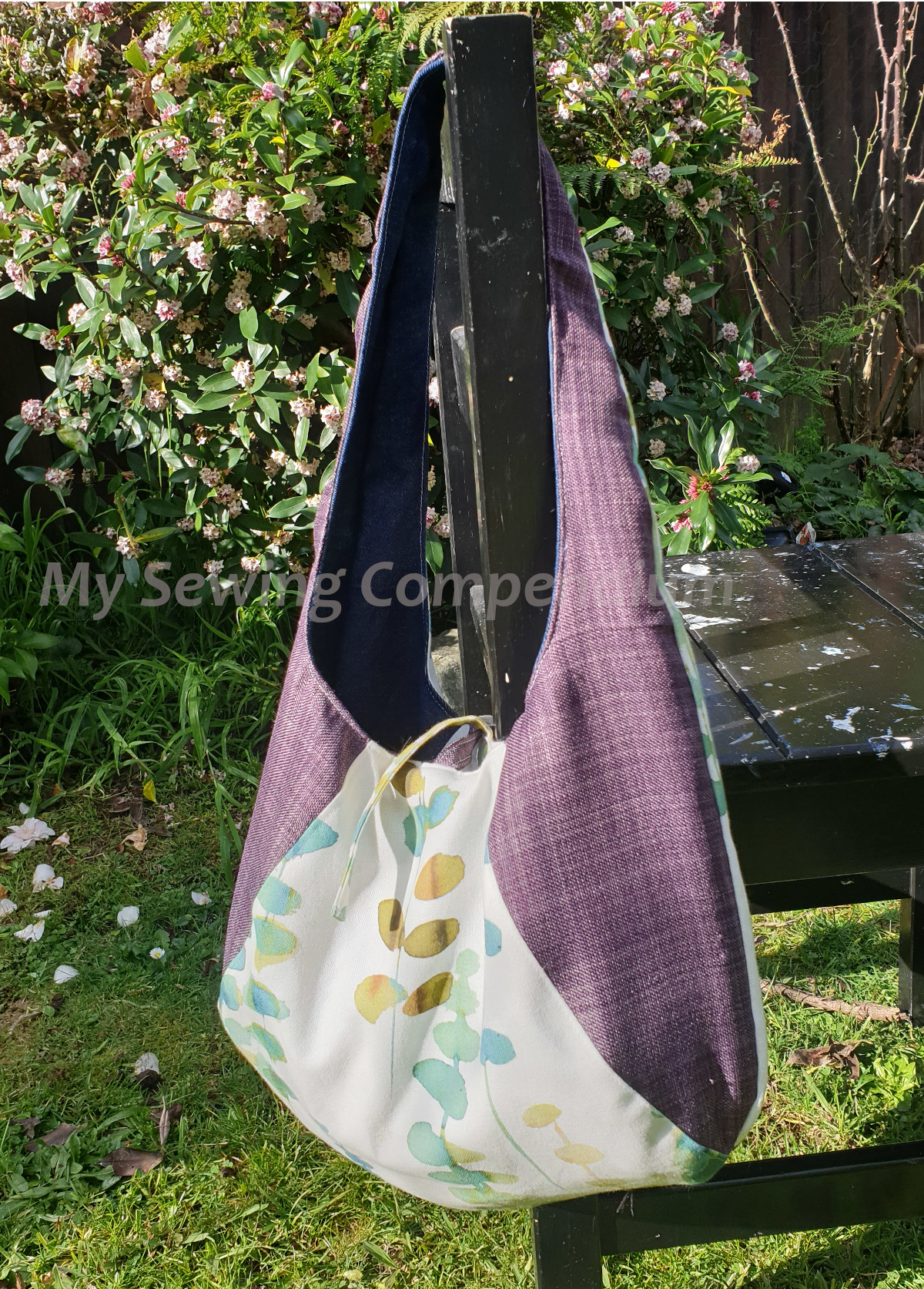First time sewing the Swoon Laney Hobo bag. | My Sewing Compendium